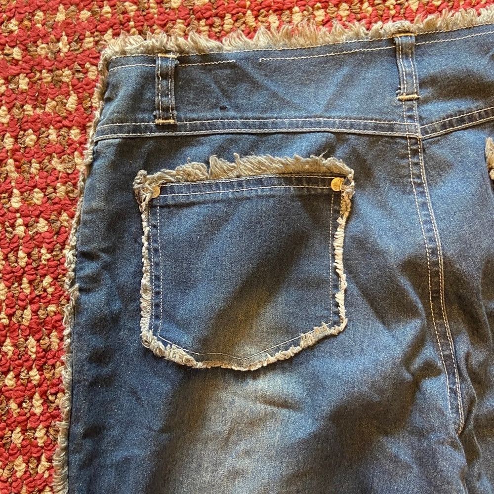 Committed, Soft Denim Frayed Design Jeans