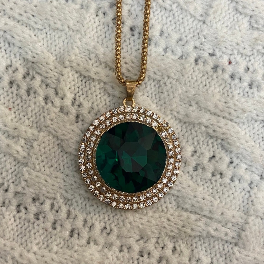 Gold Toned Faux Emerald Necklace decorated with Rhinestones