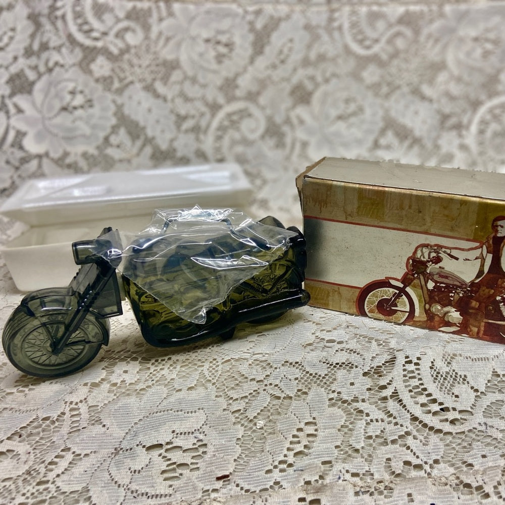 Vintage 1970s Avon Super Cycle Wild Country After Shave Decanter 4Fl Oz (NIB)