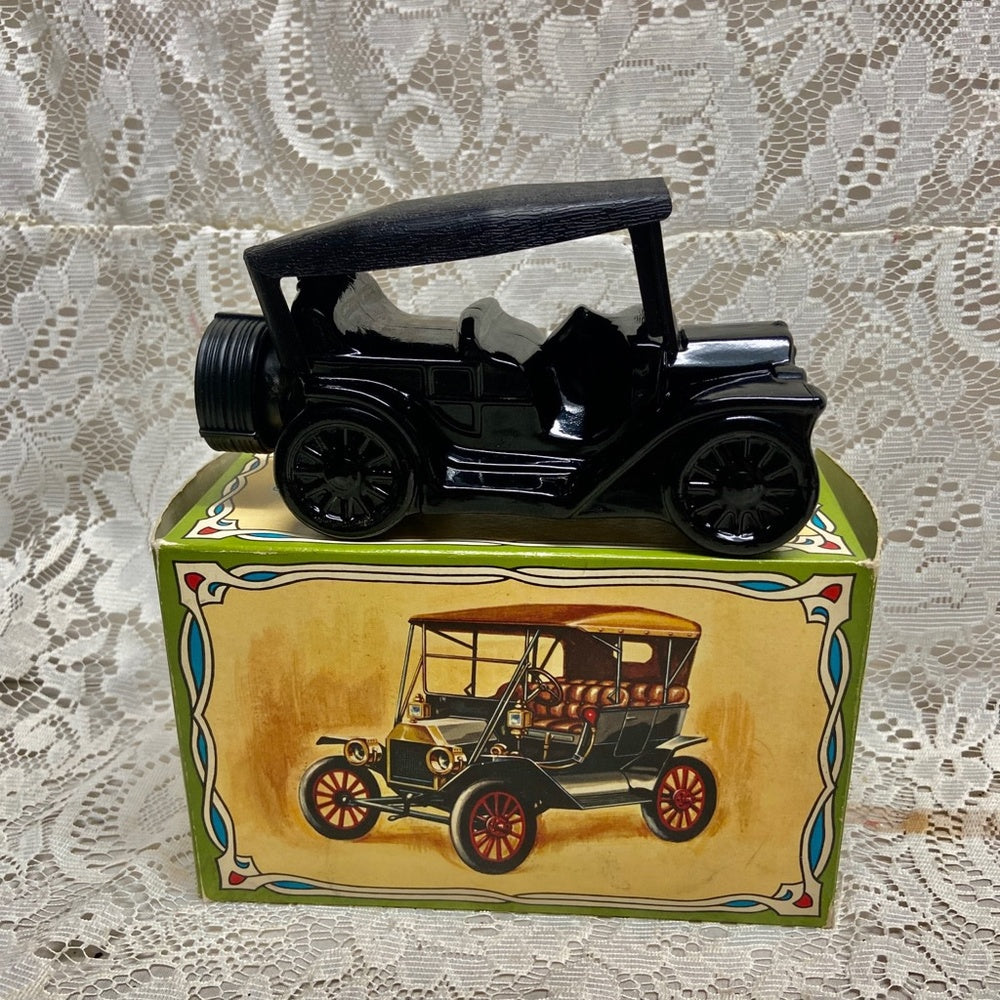 Vintage 1970s Avon Touring Tribute After Shave Decanter 6Fl Oz (NIB)