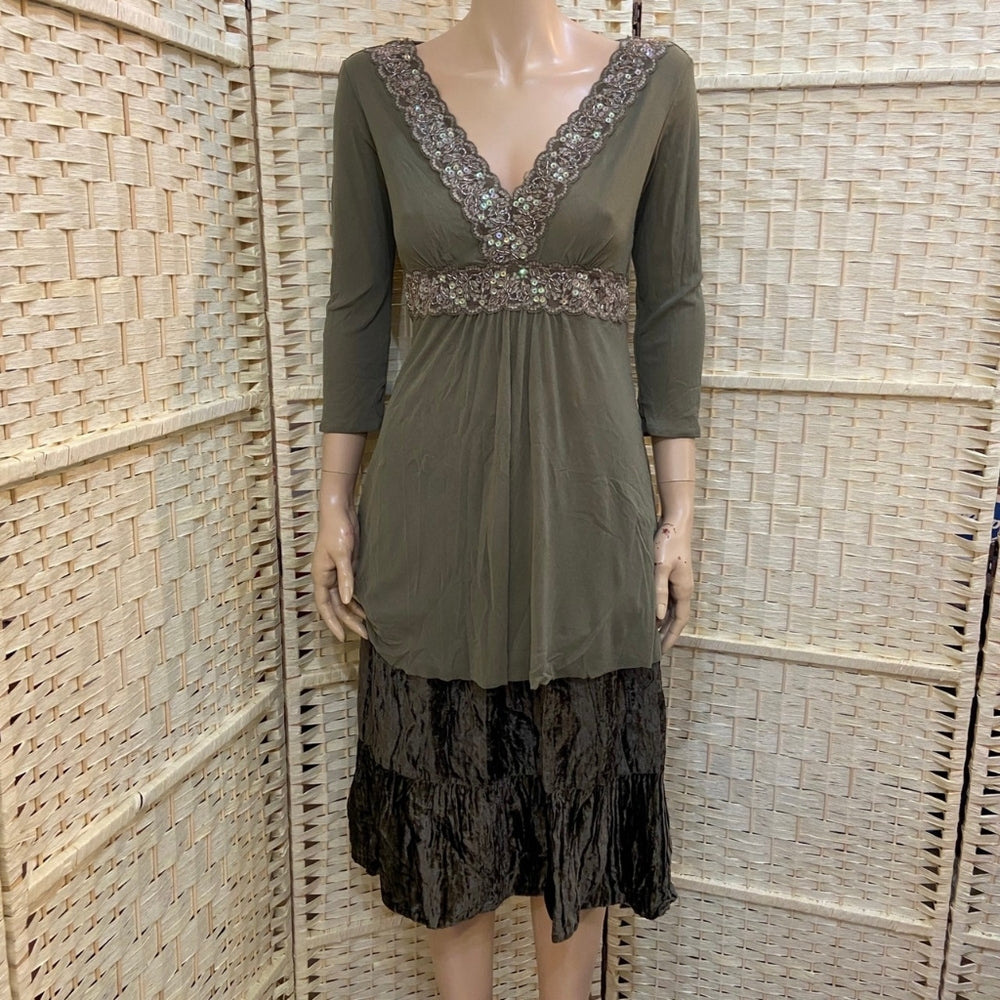 BBJeans, Green Velvet Beaded Skirt - Size S