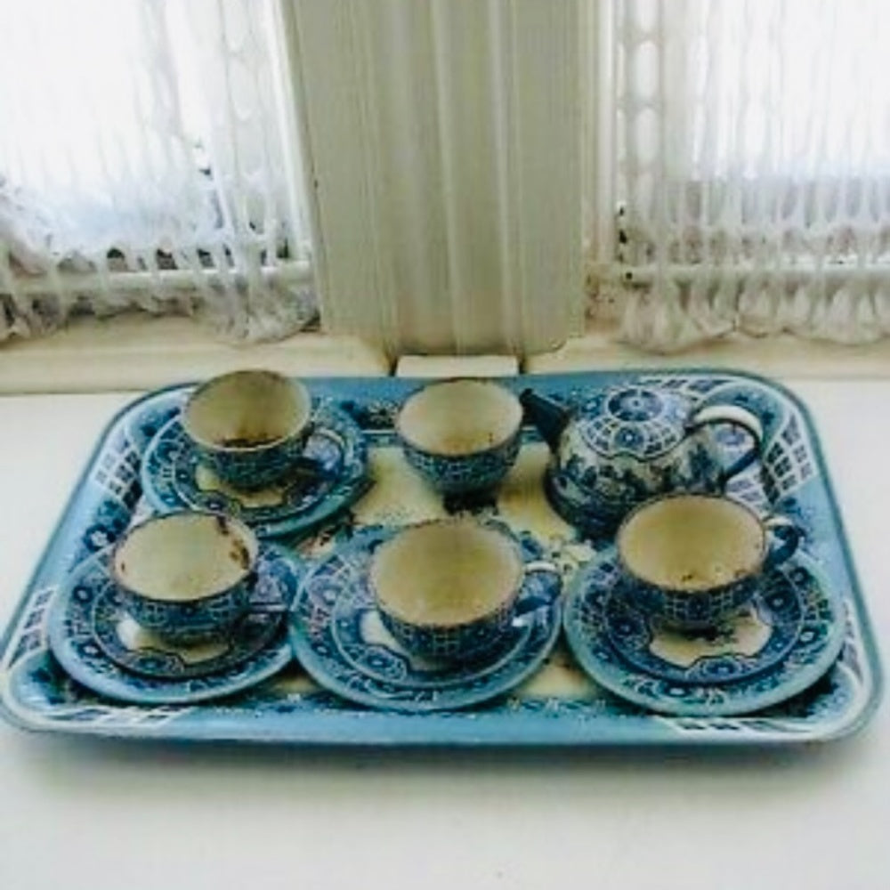 1940-50s Wolverine, Delft 15-pc Child’s Tin Tea Set