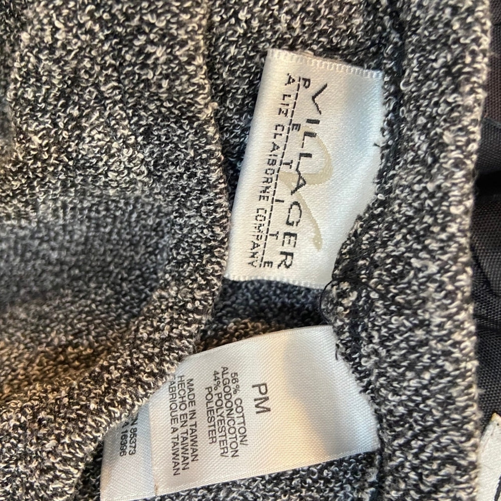 Villager Petite by Liz Claiborne, Gray Skirt - Size MP