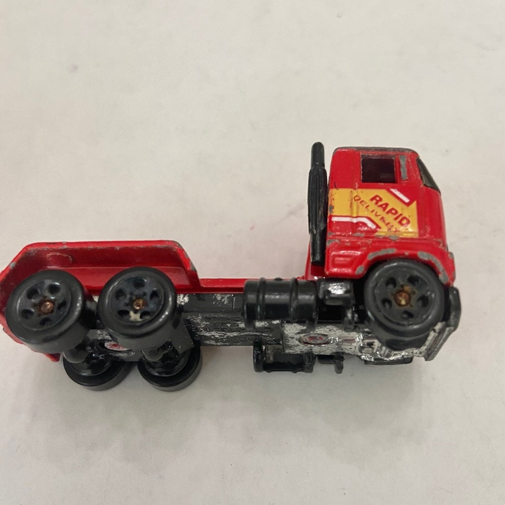 Vintage 1981 Hotwheels-Mattel Inc. Red Truck (B) (B0822) This is a beautiful v
