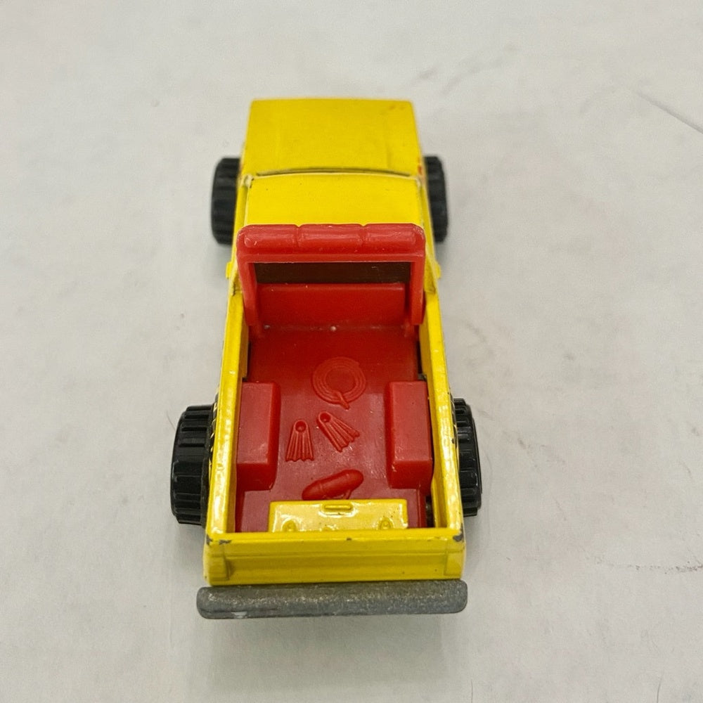Vintage Hotwheels-Mattel Inc. 1982 yellow rescue truck