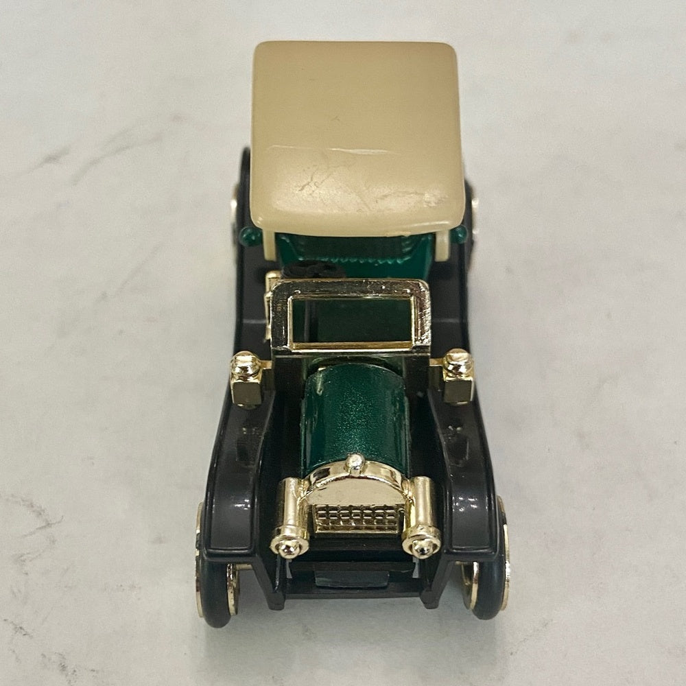 Highspeed green car (B0722)