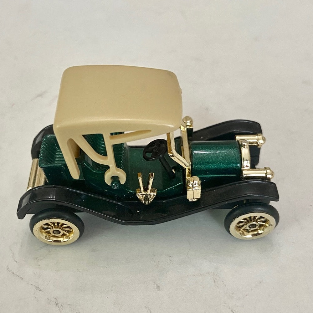 Highspeed green car (B0722)