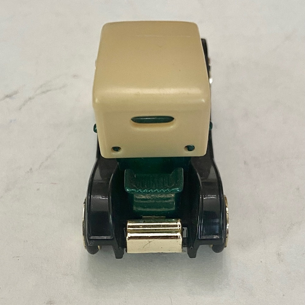 Highspeed green car (B0722)