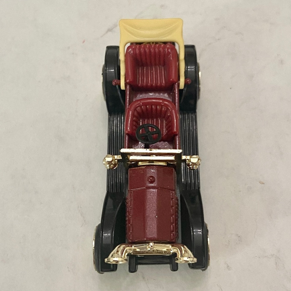 Highspeed green car