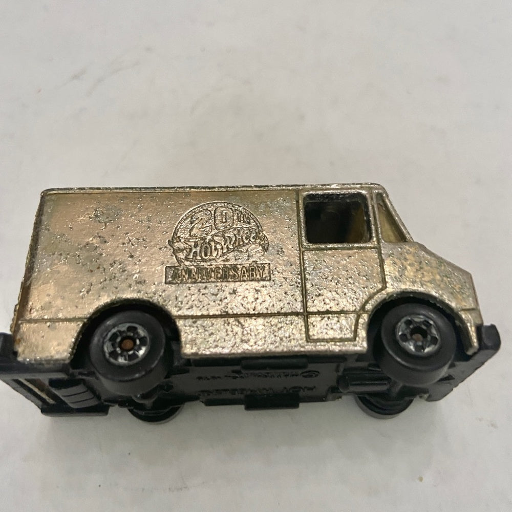 Vintage Hotwheels-Mattel Inc. 1976 20th anniversary gold van