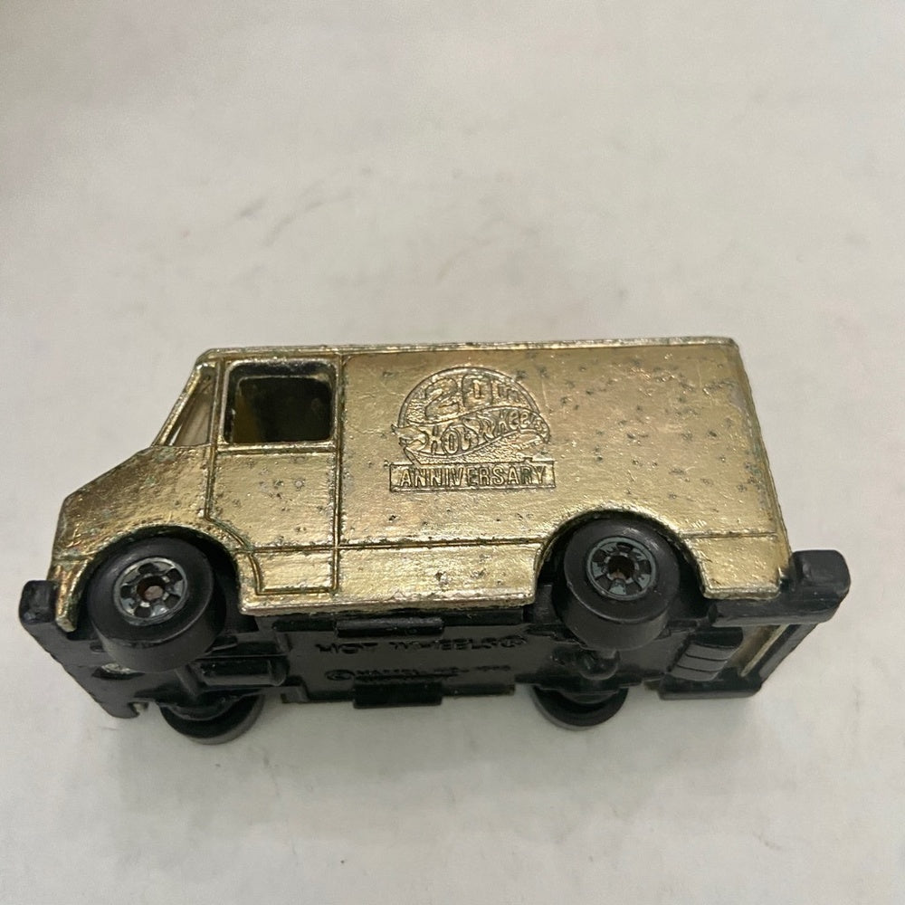 Vintage Hotwheels-Mattel Inc. 1976 20th anniversary gold van
