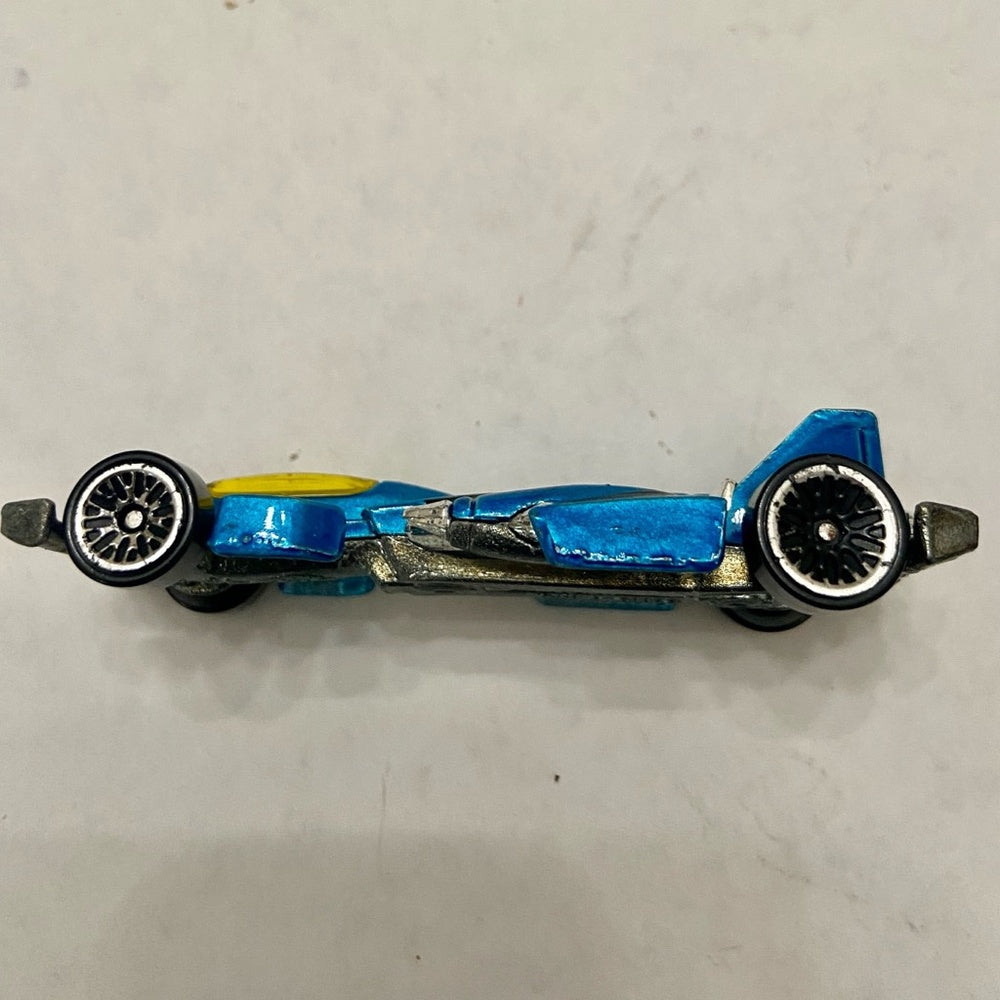 Vintage Hotwheels-Mattel Inc. 2000 Jet Threat (blue)