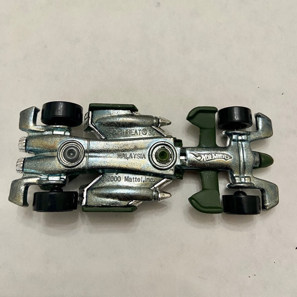 Vintage Hotwheels-Mattel Inc. 2000 Jet Threat (Dark Green)