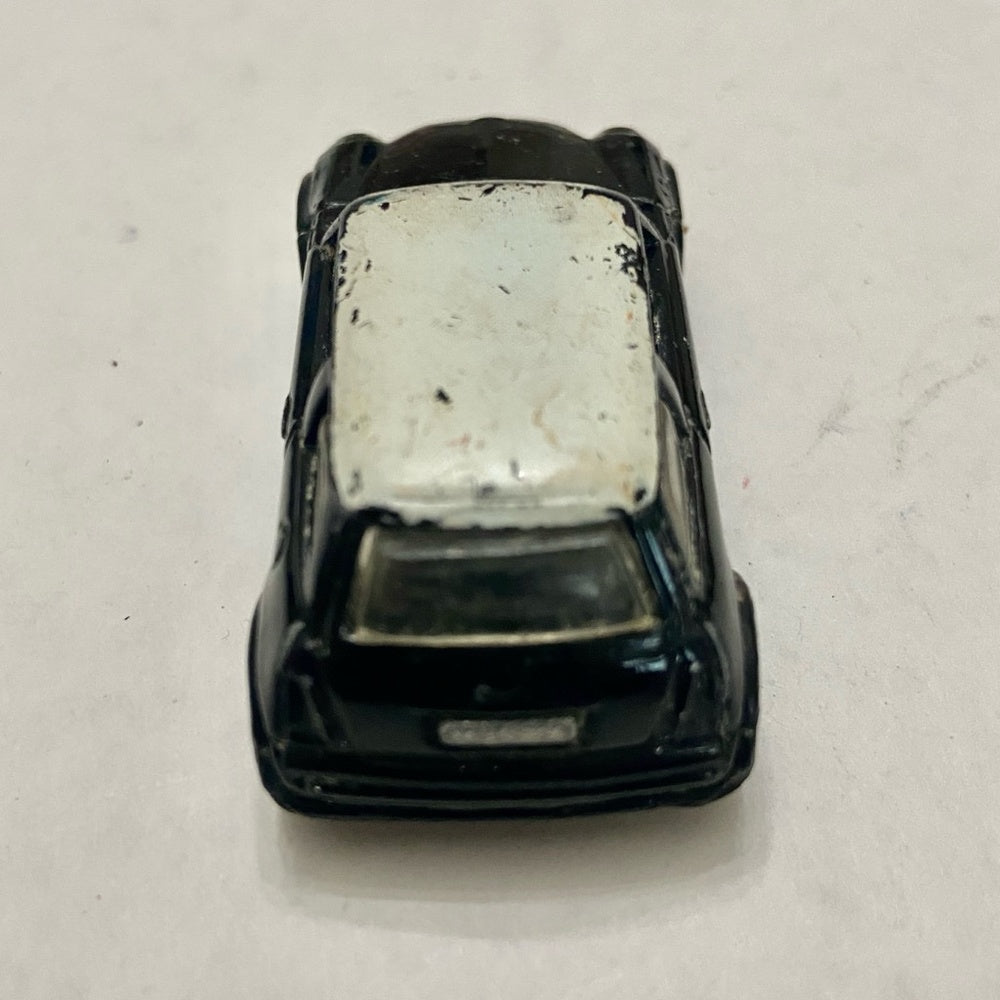 Vintage Hotwheels-Mattel Inc. 2001 Mini Cooper