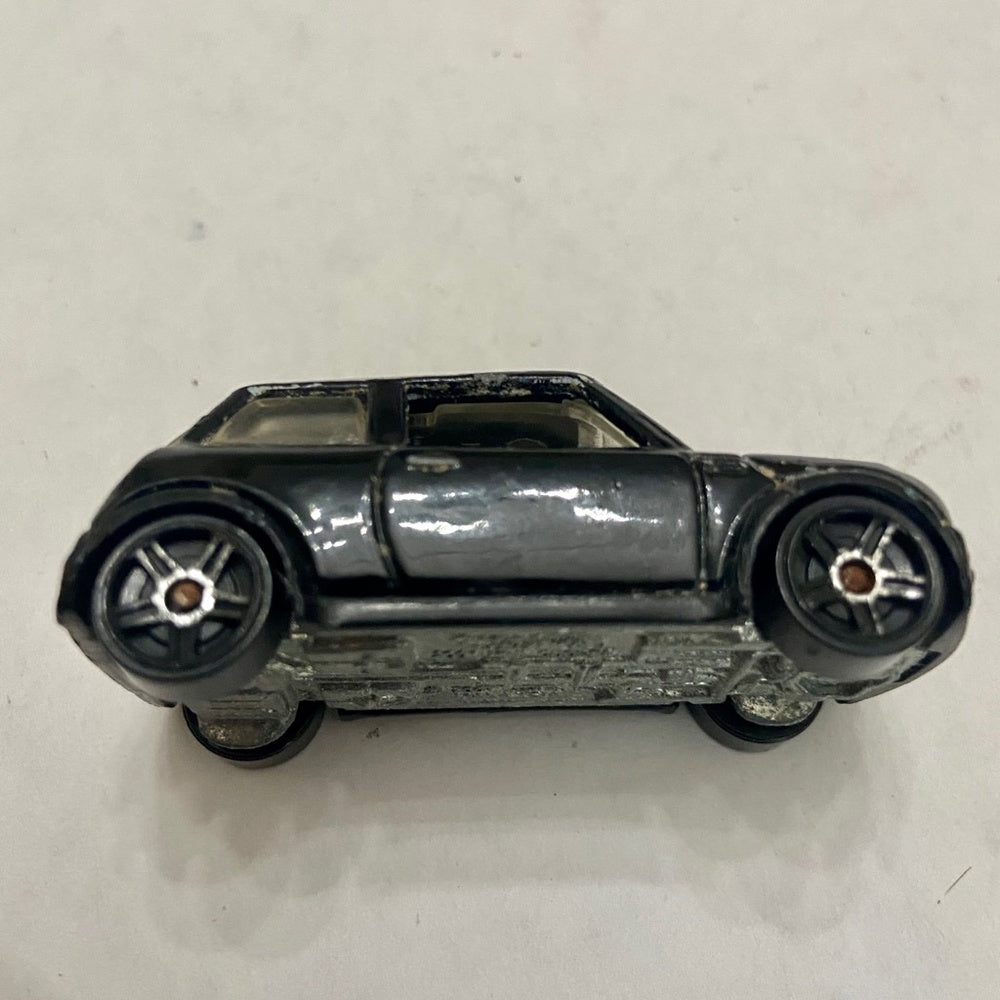 Vintage Hotwheels-Mattel Inc. 2001 Mini Cooper