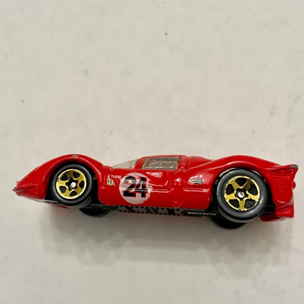 Vintage Hotwheels-Mattel Inc. 2001 Ferrari p4