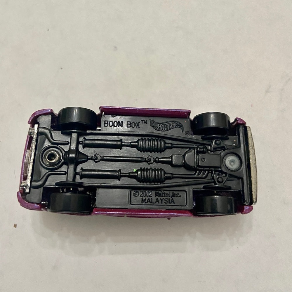 Vintage Hotwheels-Mattel Inc. 2002 boom box
