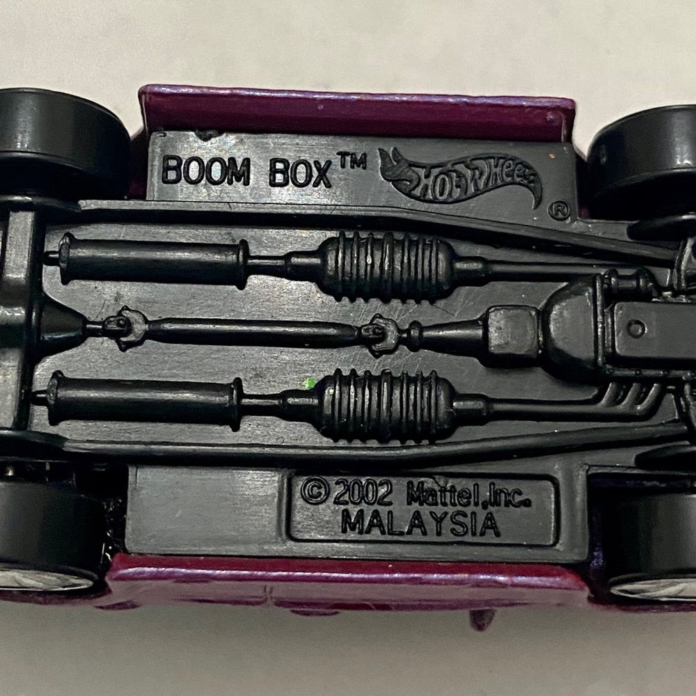 Vintage Hotwheels-Mattel Inc. 2002 boom box