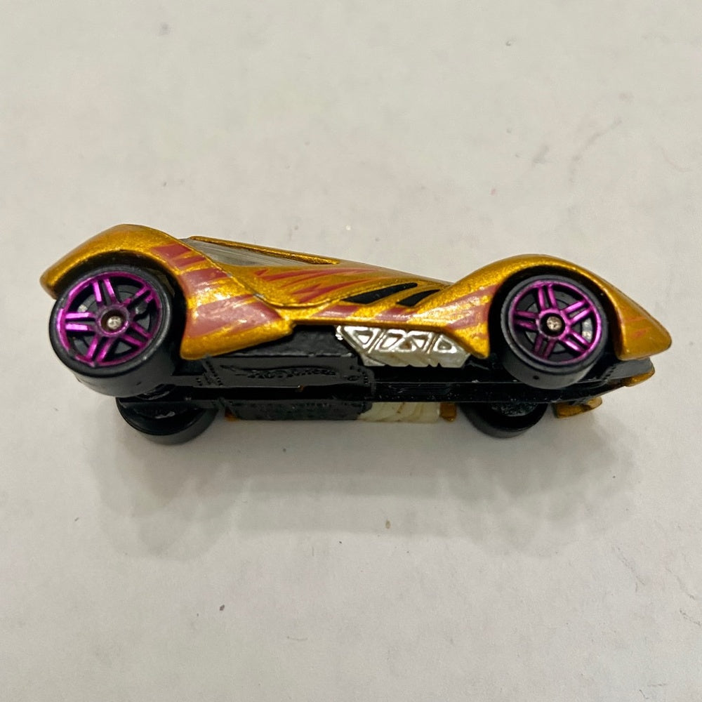 Vintage Hotwheels-Mattel Inc. 2002 Sinistra
