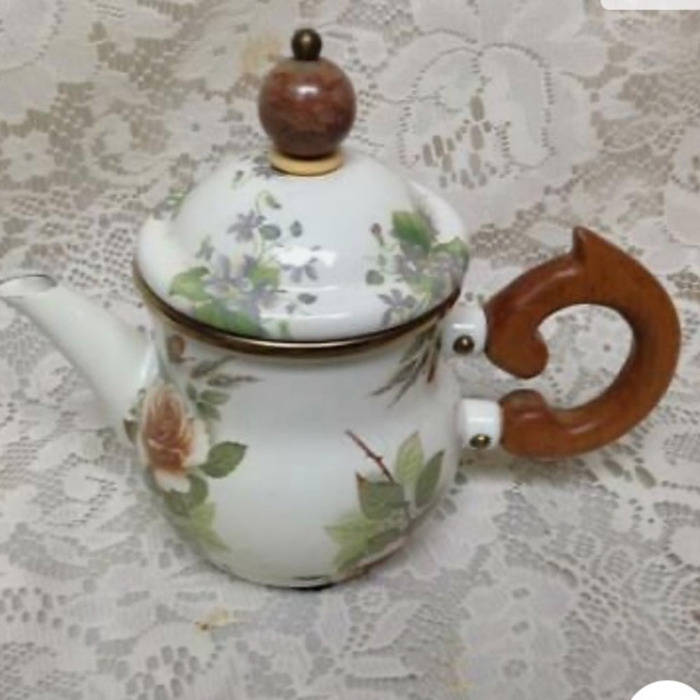 Vintage, MacKenzie Childs White Floral Enamelware 7pcTea Set