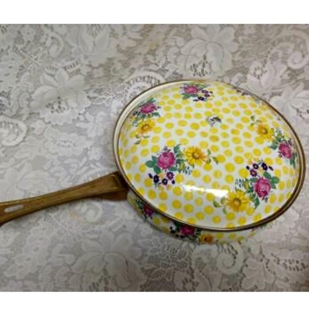 MacKenzie Childs Buttercup 4pc Enamel Cookware -5qts Covered Pot and Skillet
