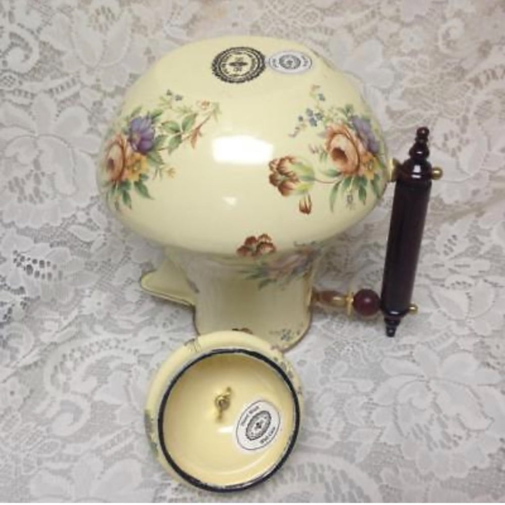 1983 Camp MacKenzie Childs Ltd., Beige Floral Enamelware, 7pcTea Set