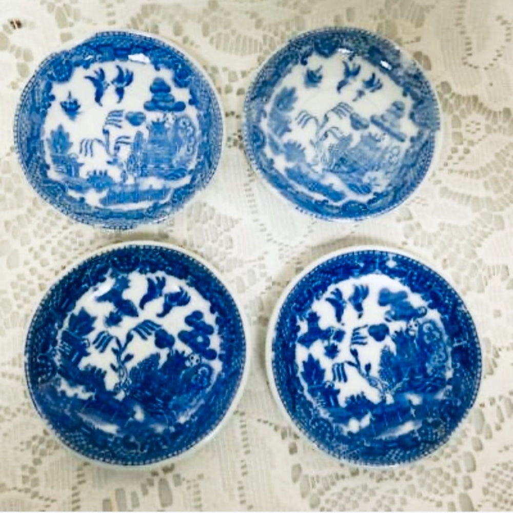 Vintage Occupied Japan Blue Willow 17pc Child’s Tea Set w/ Bamboo Picnic Basket