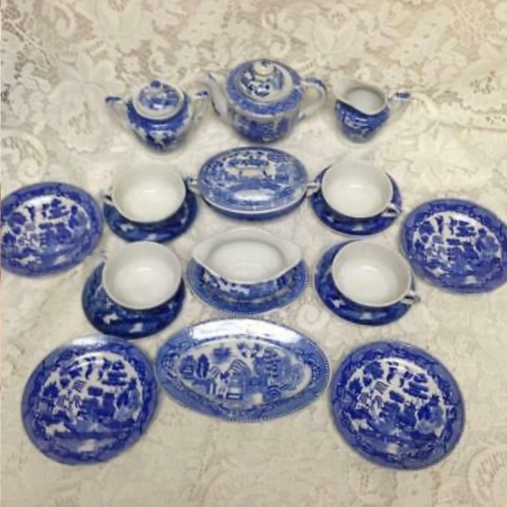 Vintage Made in Japan, Blue Willow 21pc Child’s Tea-Dinner Set with Pink Basket