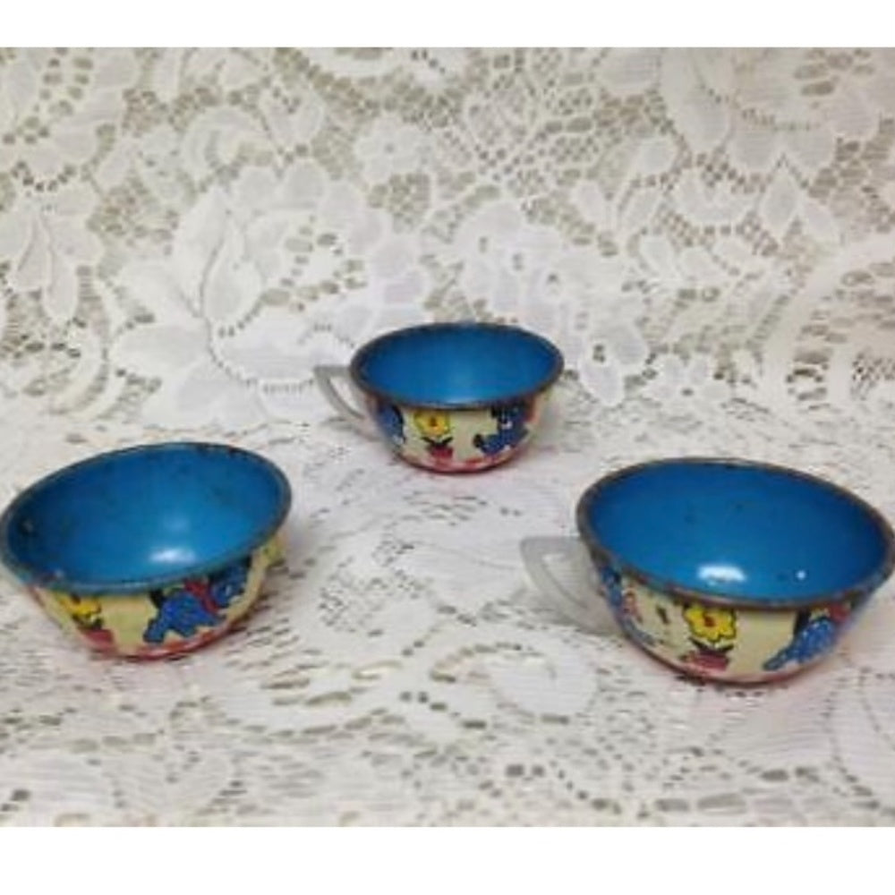 1940-50s Ohio Art, Red Plaid 14-pc Child’s Tin Tea Set
