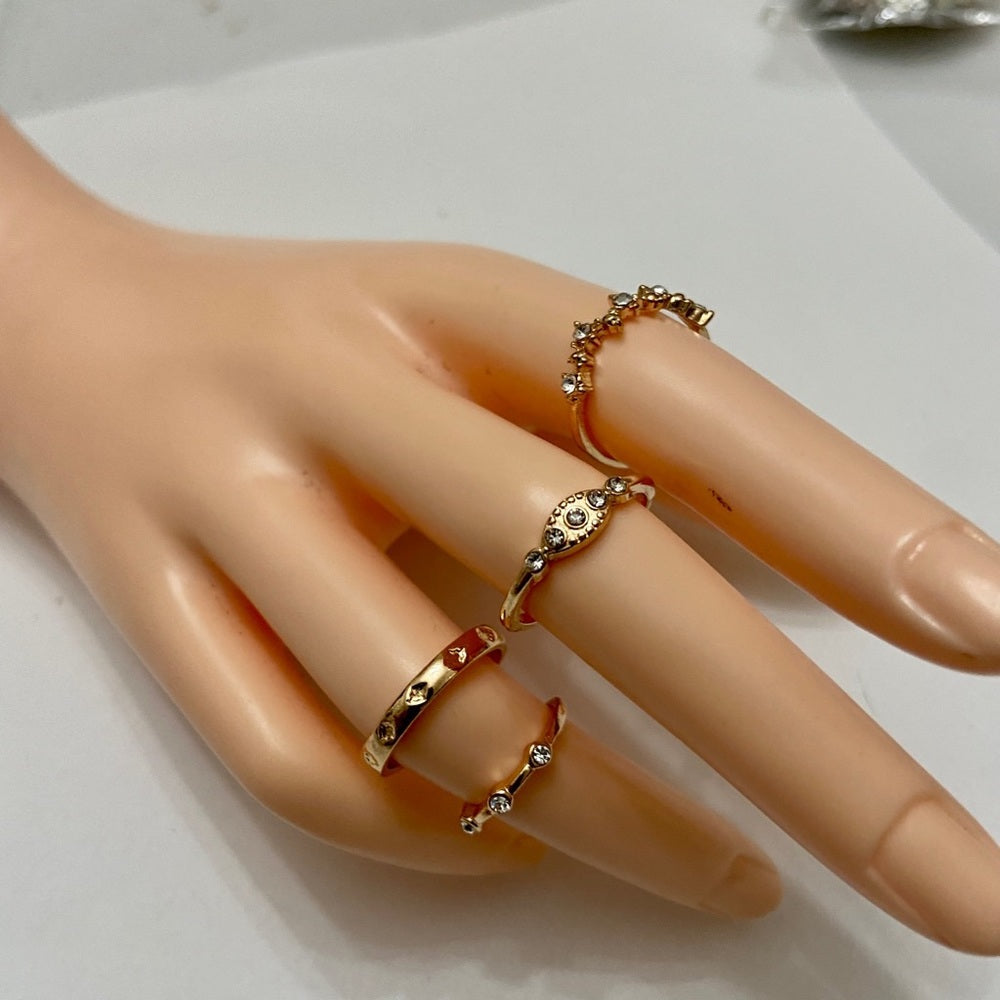 Vintage 4pc Gold Tiny Rings