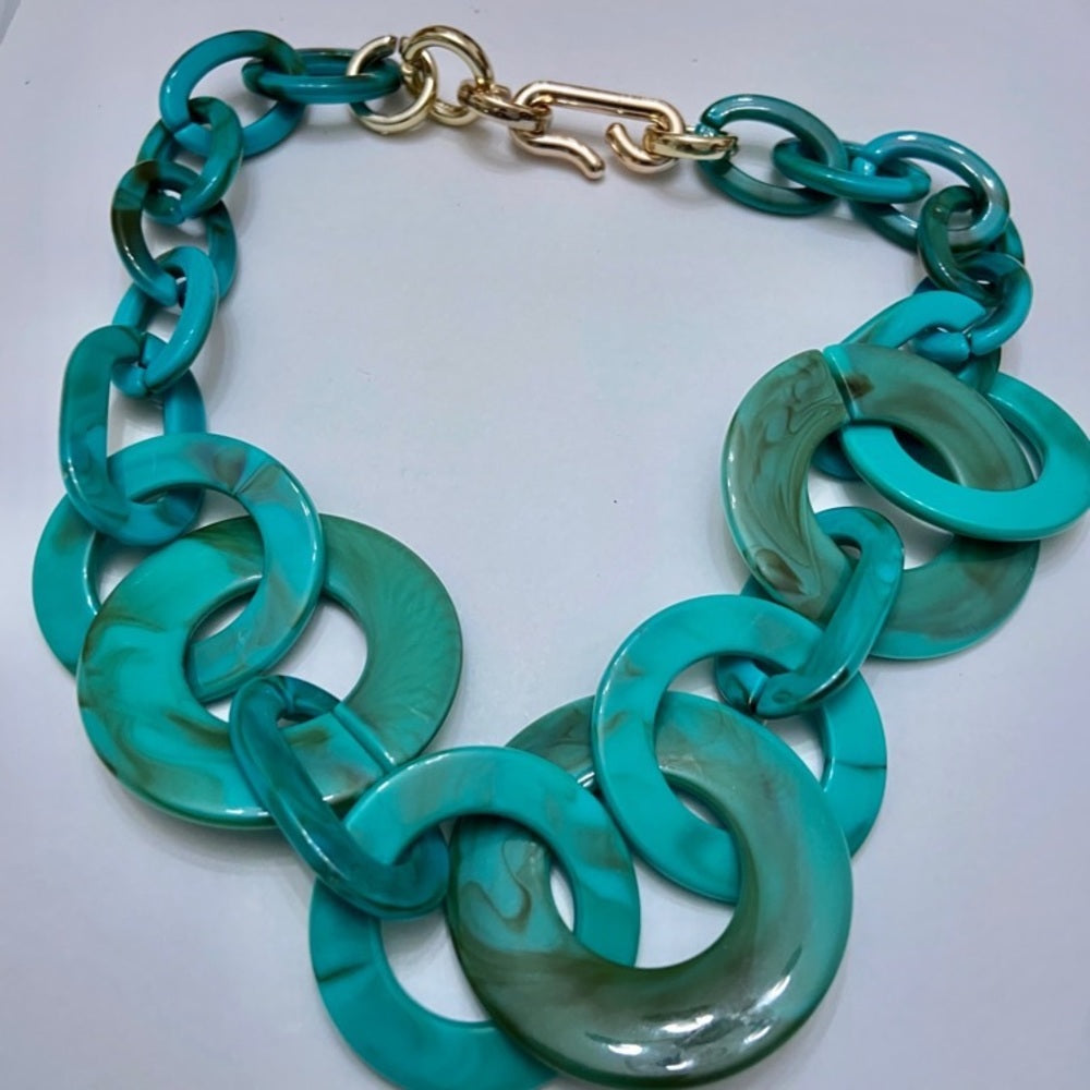 Stunning, Chunky Faux Turquoise 22in Necklace