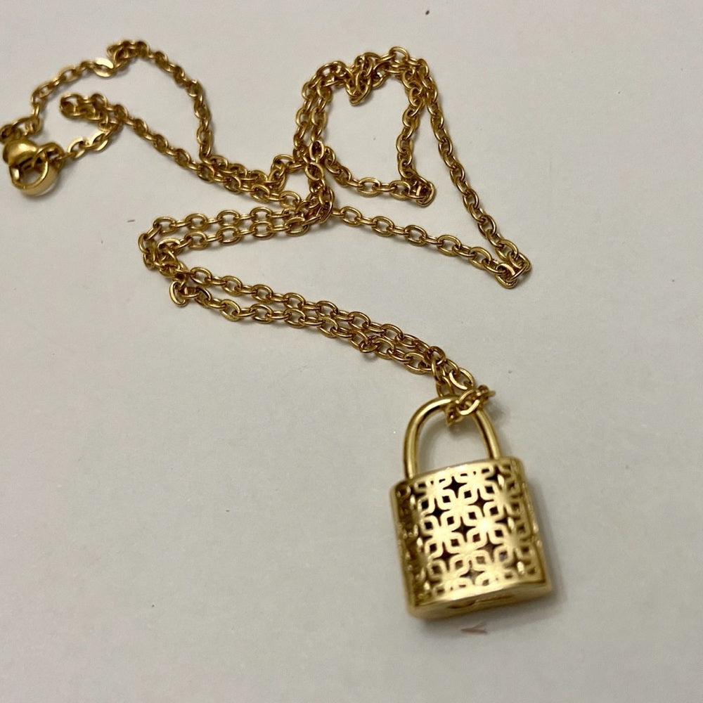Gold Tone Elegant Padlock Charm with 18in Chain Necklace