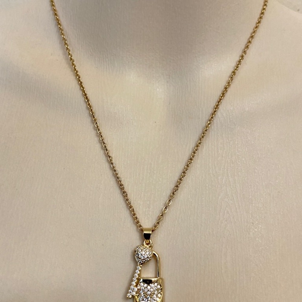 Elegant Gold Tone Elegant Padlock Charm with Key Chain Necklace