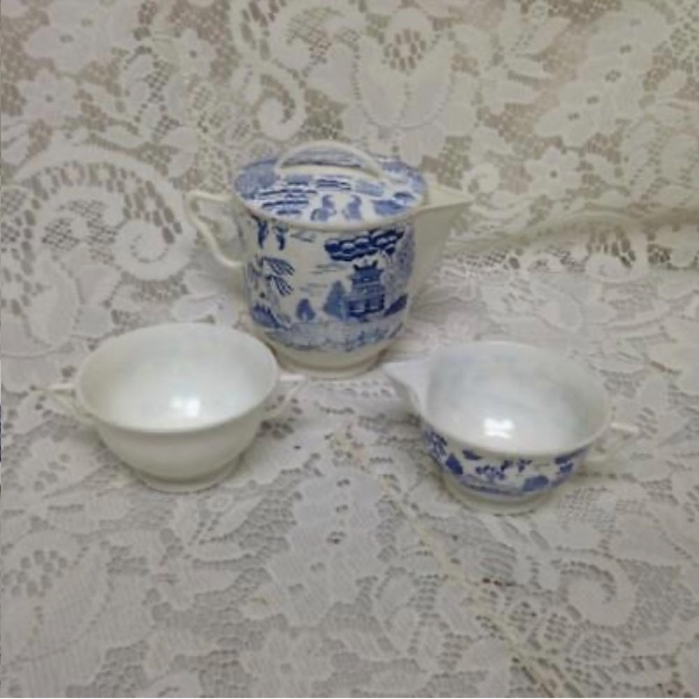 1950s 16-pc Ideal Blue Willow, Child’s Tea Set