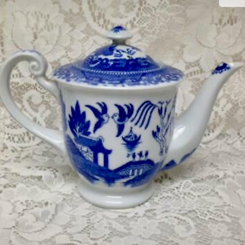 Vintage, 1947-1952, Occupied Japan, Blue Willow, 10pc Tea Set for 4
