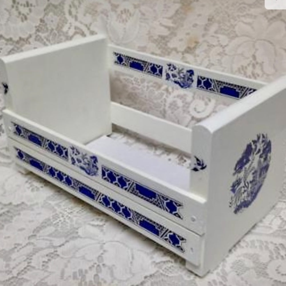 Vintage Rare 6-pc Blue Willow Round Shaker Set 4in x 3in each with Wooden Rack