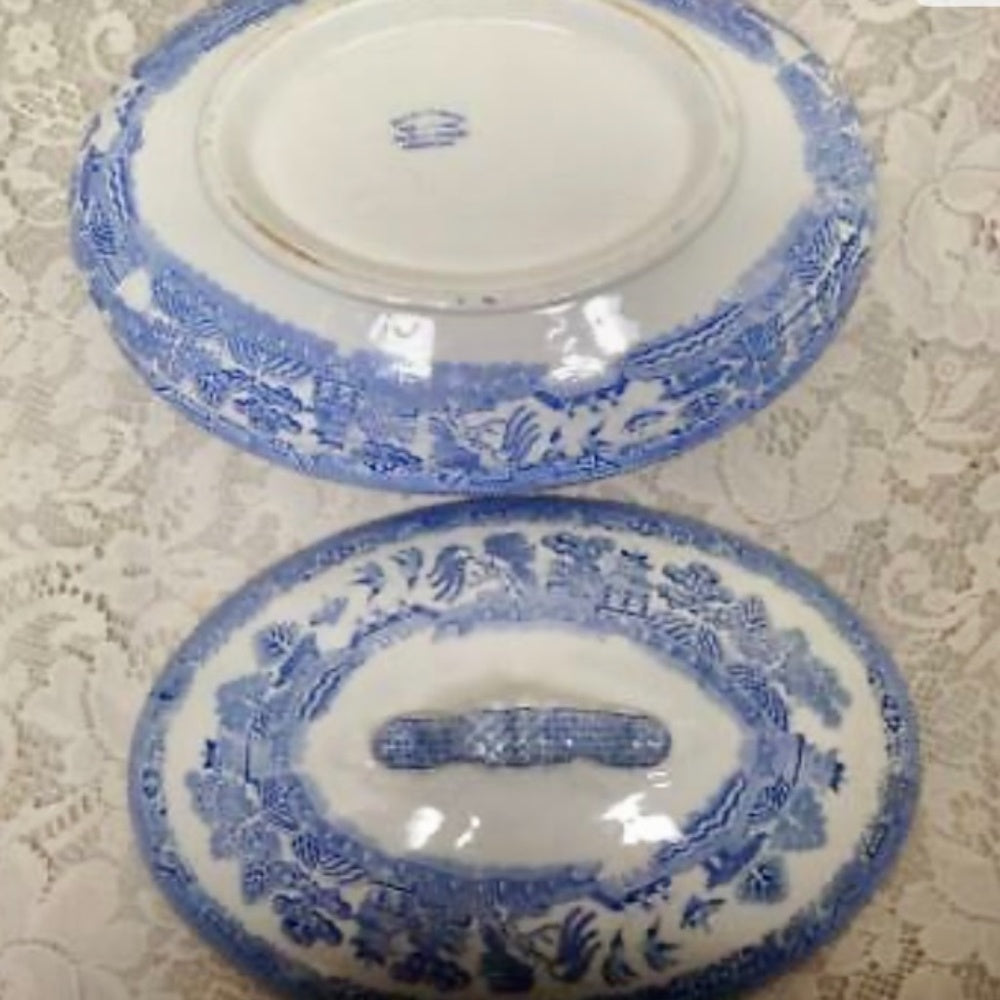 Vintage, Ruth Ann Ironstone, 2pc Blue Willow, Large Soup Tureen 11in x 8in x 5in