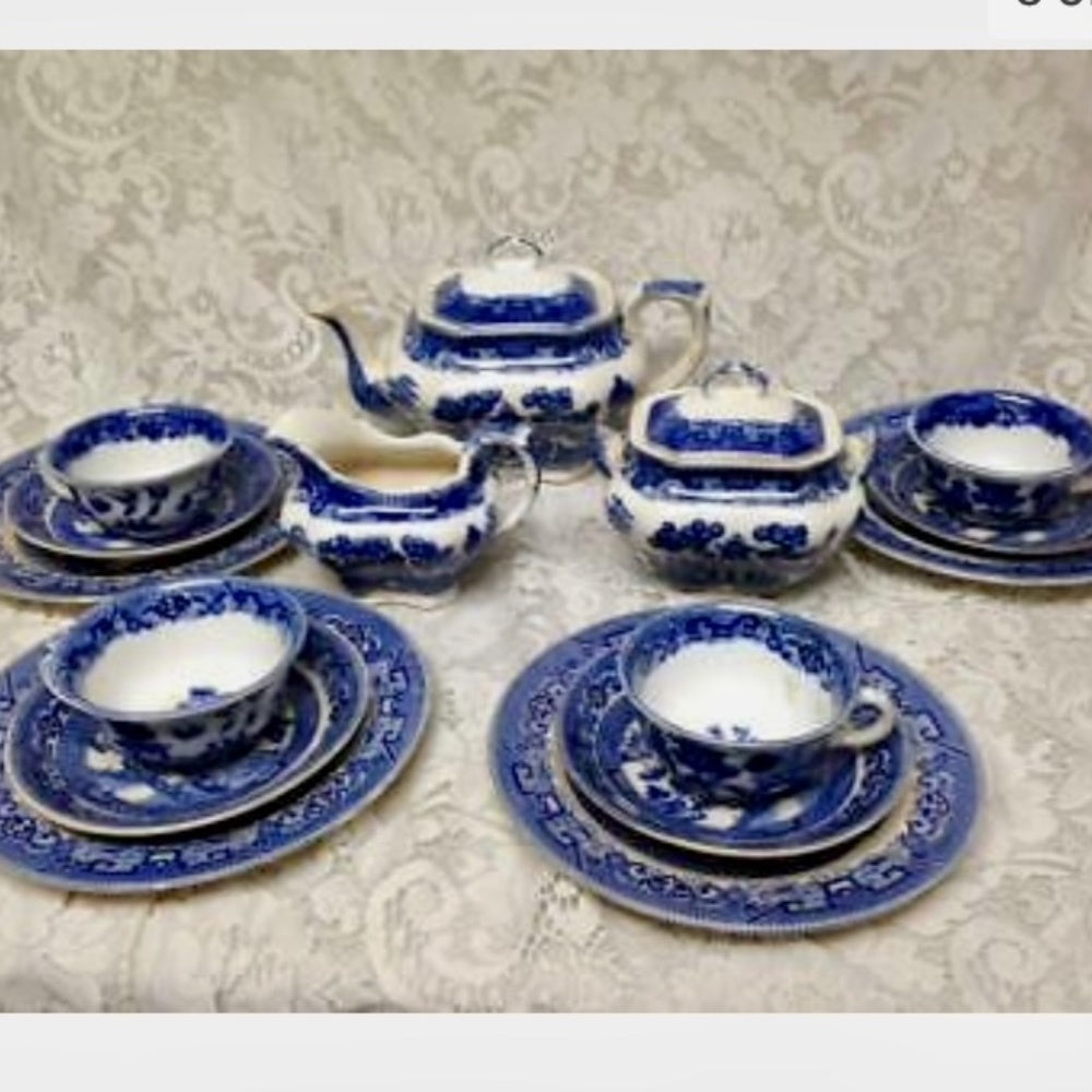 Vintage, Rare, 1911 Buffalo Pottery, 5-pc Blue Willow Tea Set