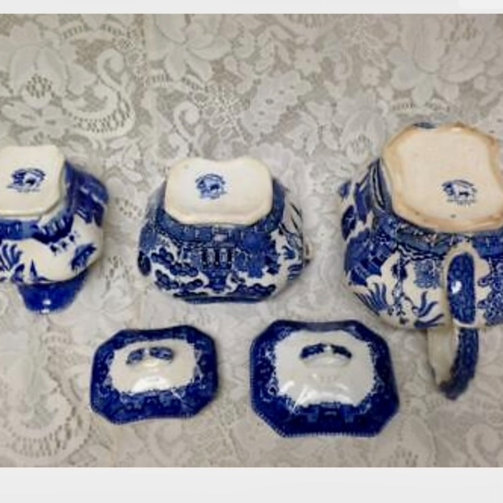 Vintage, Rare, 1911 Buffalo Pottery, 5-pc Blue Willow Tea Set