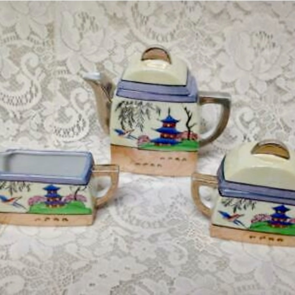 1920-30s, Lusterware, Japan, Variant Gaudy Blue Willow 11pc Tea Set