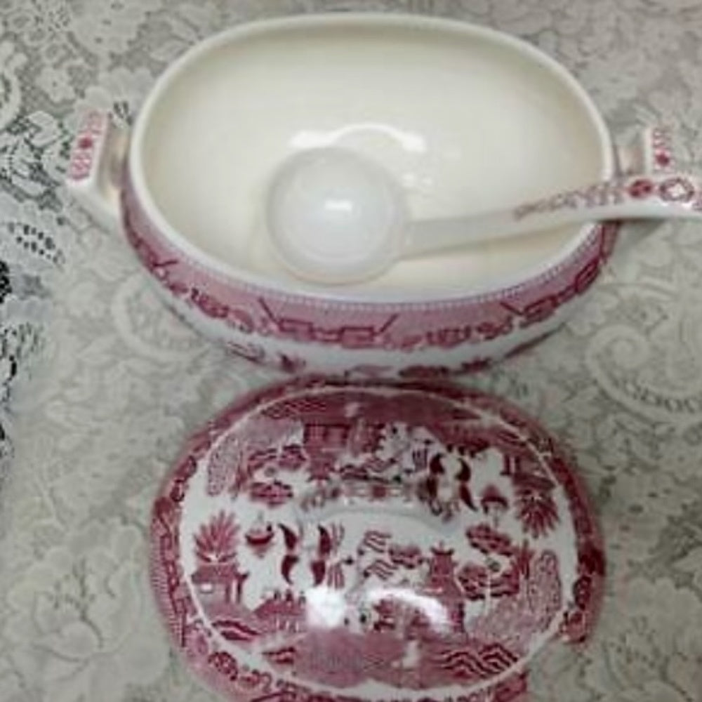 Vintage, Rare, Red Willow 2pc 12in x 9in x 8in Soup Tureen