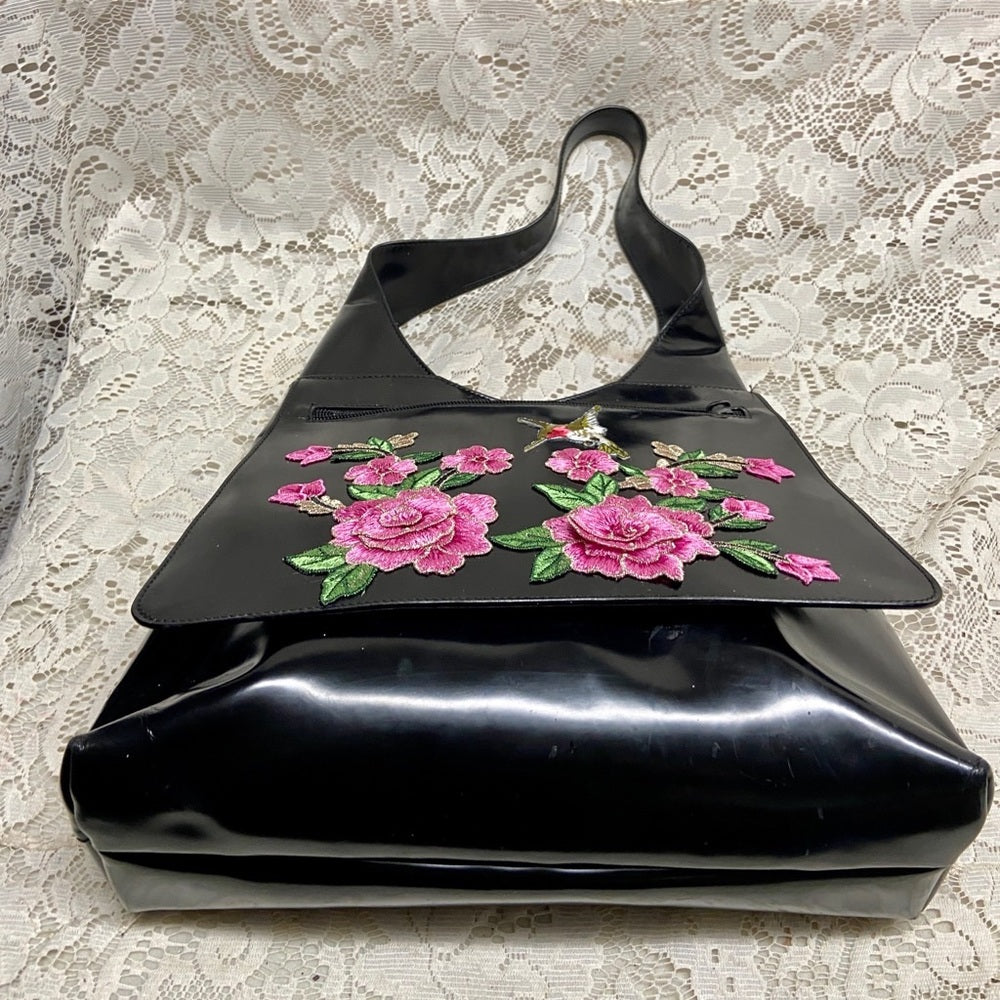 Gucci Black Enamel Patent Leather Shoulder Bag