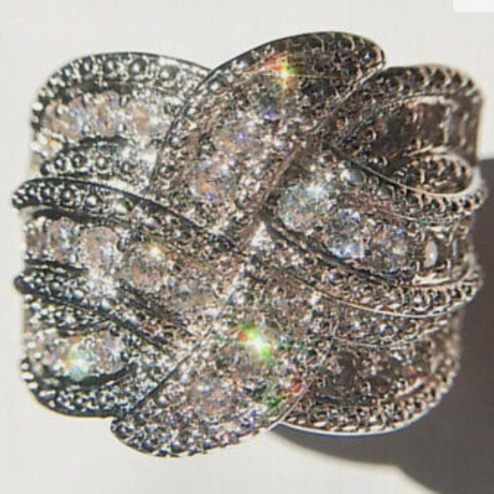 Faux Diamonds Cubic Zirconia 925 Silver Filled Ring
