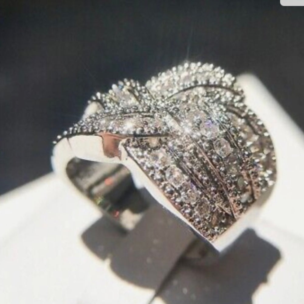 Faux Diamonds Cubic Zirconia 925 Silver Filled Ring