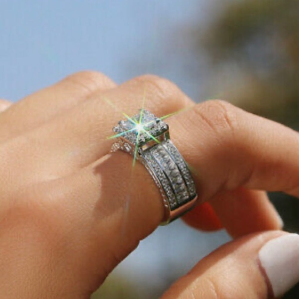 Faux Diamonds- Cubic Zirconia 925 Silver Filled Engagement Ring-Size5