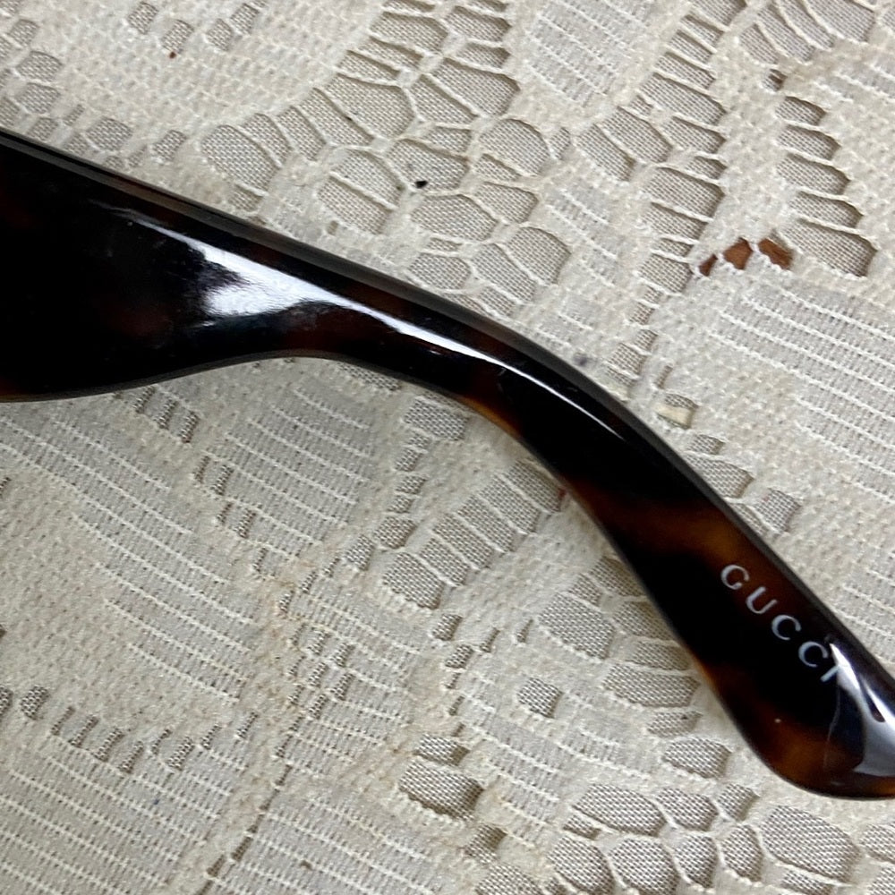 Gucci, Italy, GG29701S BrownTortoise Sunglasses with Original Case