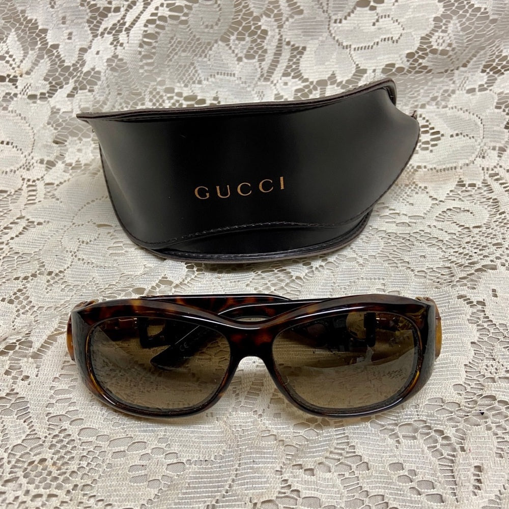 Gucci, Italy, GG29701S BrownTortoise Sunglasses with Original Case