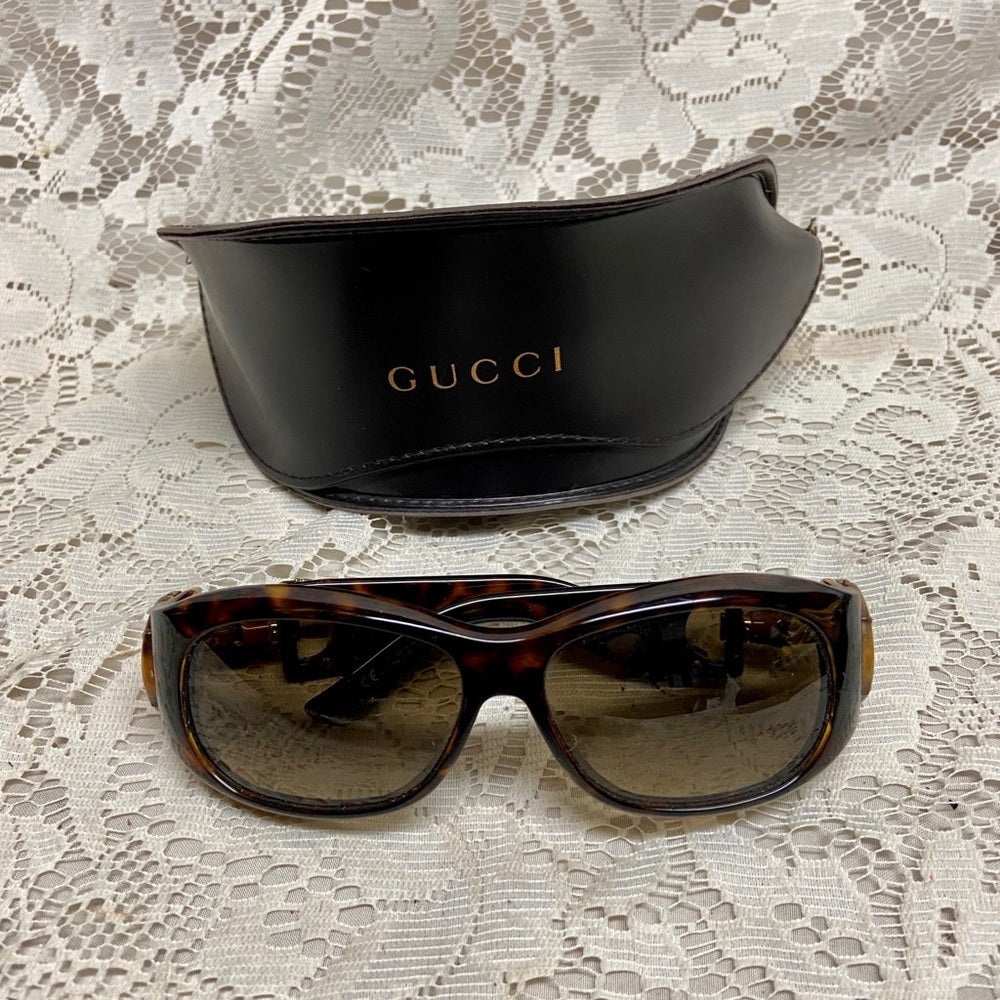 Gucci, Italy, GG29701S BrownTortoise Sunglasses with Original Case
