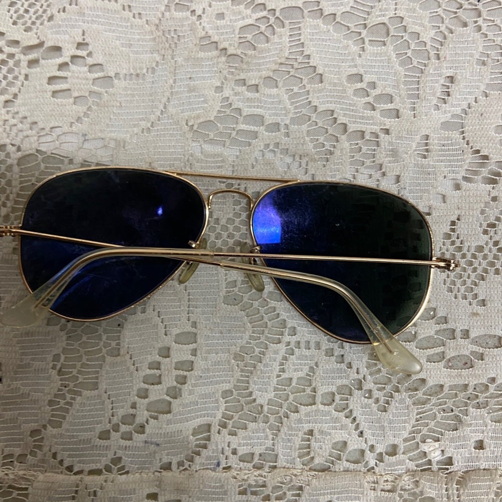 Ray-Ban. Iridescent Blue - Black Sunglasses