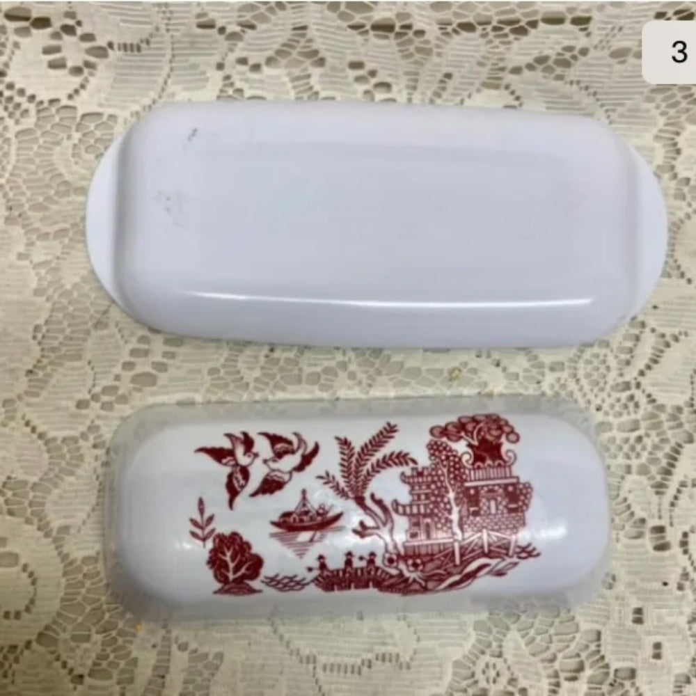 Red Willow Melamine Covered Butter Dish 7.5in L x 3.5in W x 2in H.